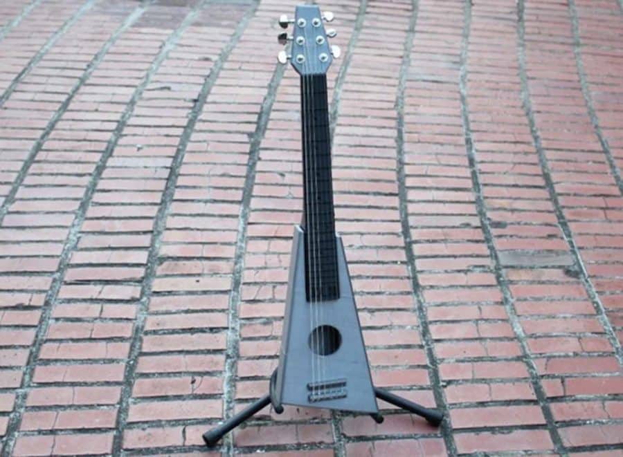 3D yazdırılabilir ve gerçekten çalınabilir gitar (Resim kaynağı: solstie/thingiverse)